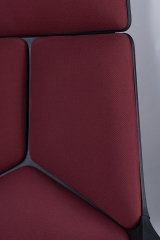 Офисное кресло Norden IQ Black темно-красная ткань