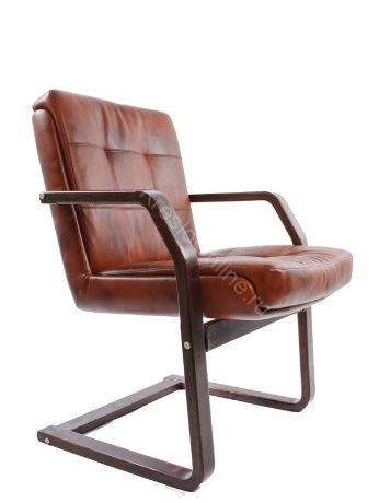 Конференц-кресло «Президент Экстра» с низкой спинкой — идеальный баланс комфорта, стиля и эргономики