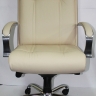 Офисное кресло руководителя Бостон Хром МБ кожа бежевая