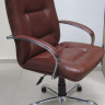 Офисное кресло руководителя Пилот Хром кожа коричневая