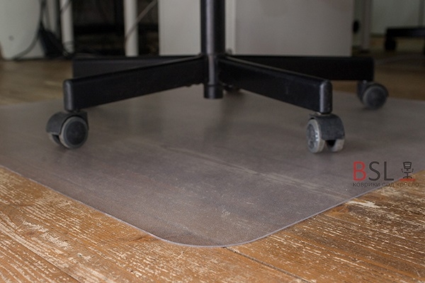 Коврик под кресло 1000*1200 мм, прозрачный, шагрень, поликарбонат 1,8 мм.