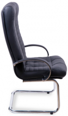 Офисное конференц-кресло Атлант Хром кожзам черный