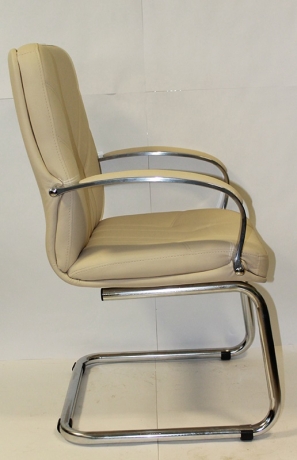 Офисное конференц-кресло с низкой спинкой Менеджер Хром экокожа бежевая