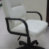 Кресло офисное Пилот Стандарт экокожа белая